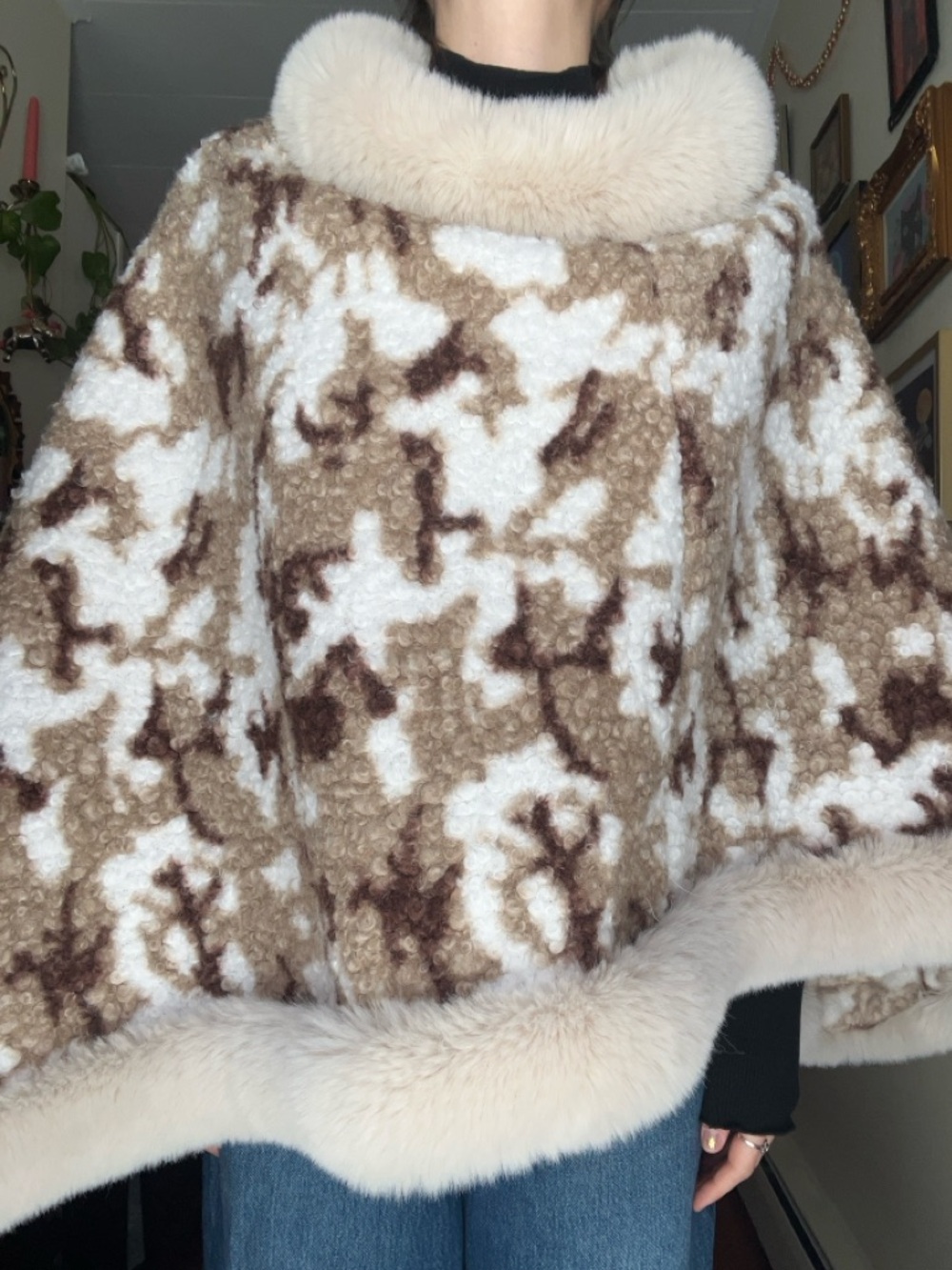 Cozy Cream & Brown Faux Fur-Trim Poncho